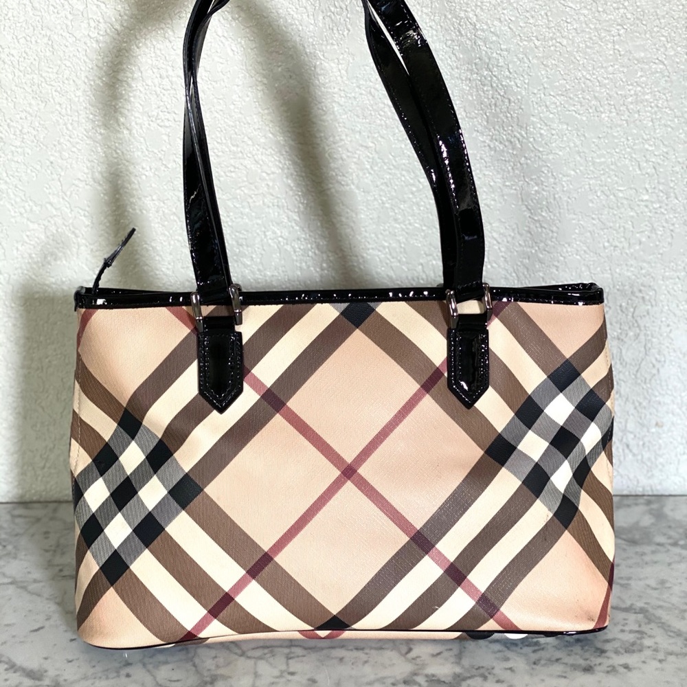 Burberry Bag.